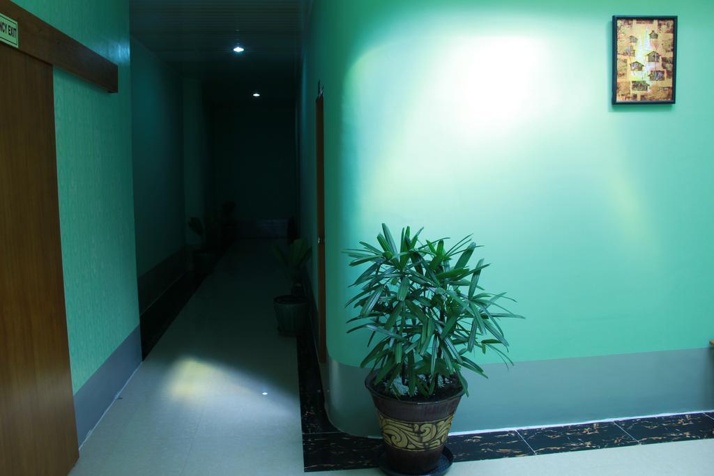 Thirisan Motel ย่างกุ้ง ภายนอก รูปภาพ
